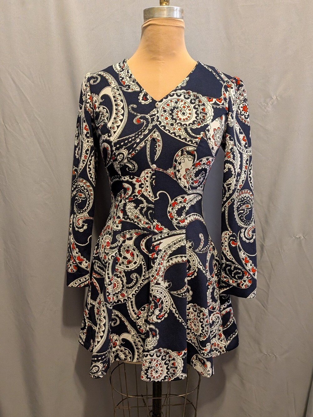 Vintage 1970s Patriotic paisley Knit Dress  Sm/Med Bust 36"